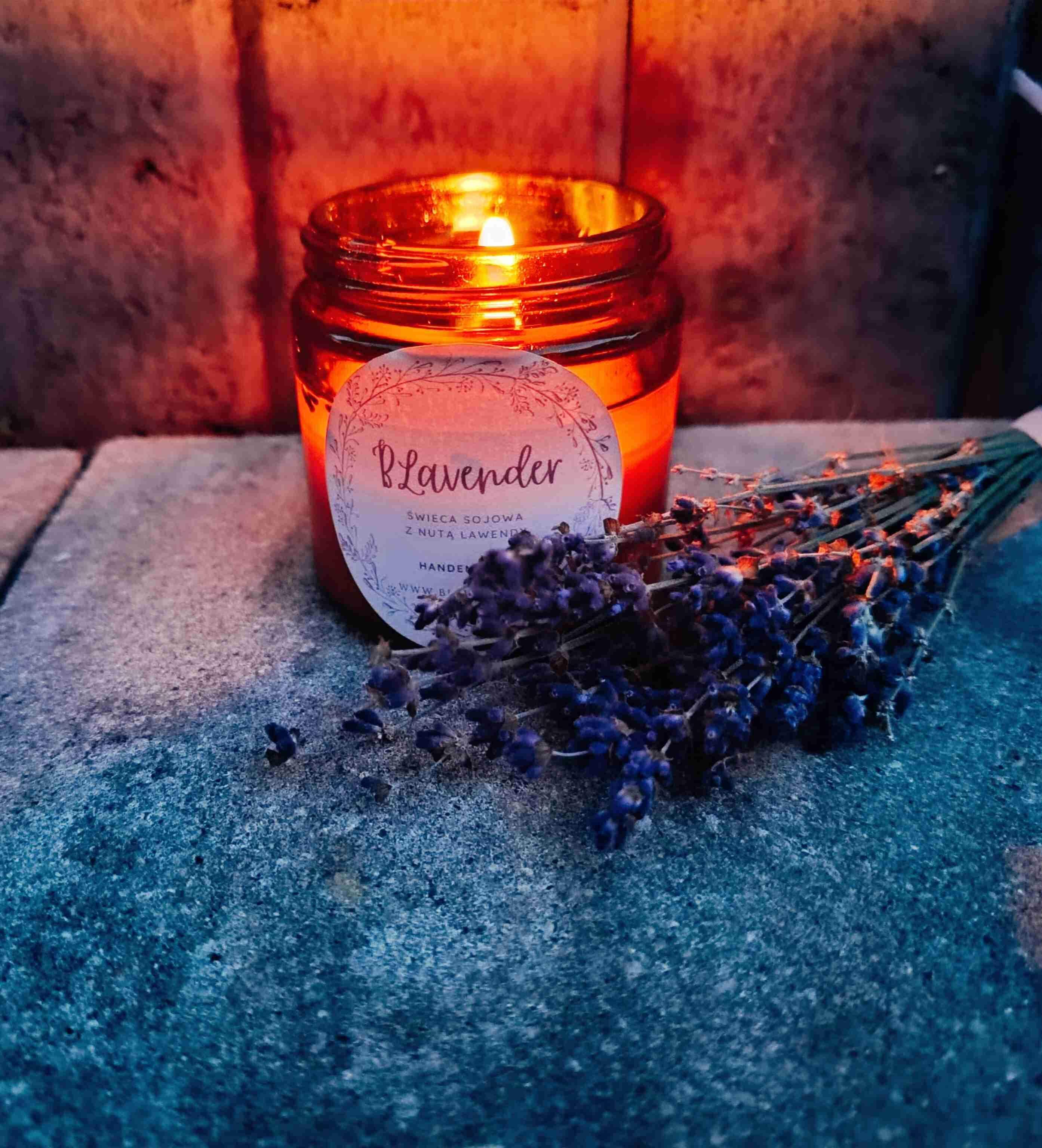 Świeca lawendowa 1